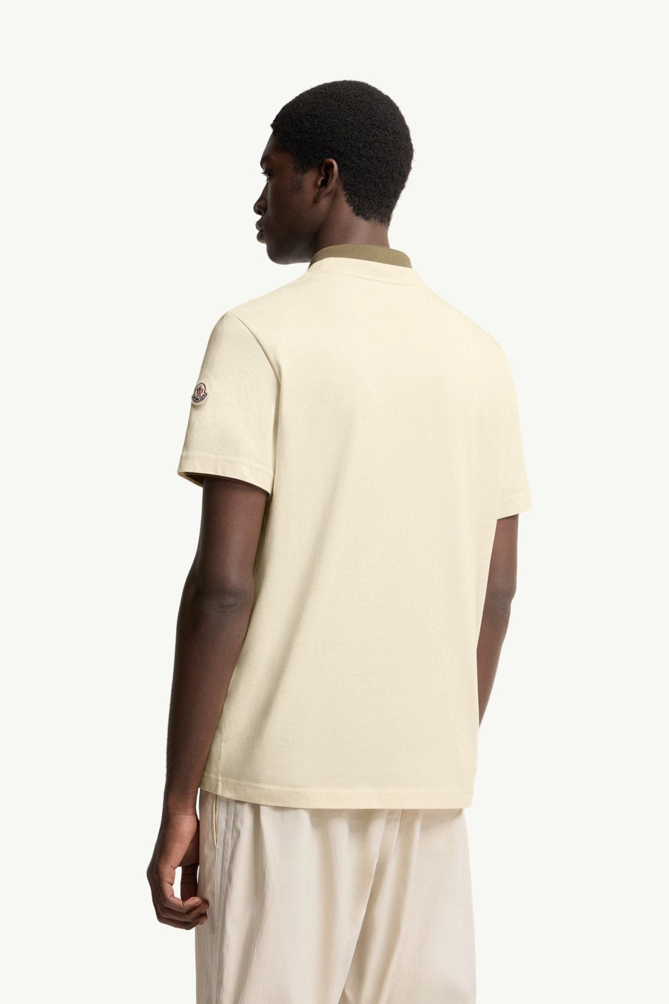 MONCLER - T-shirt en Coton à Imprimé Logo Écru