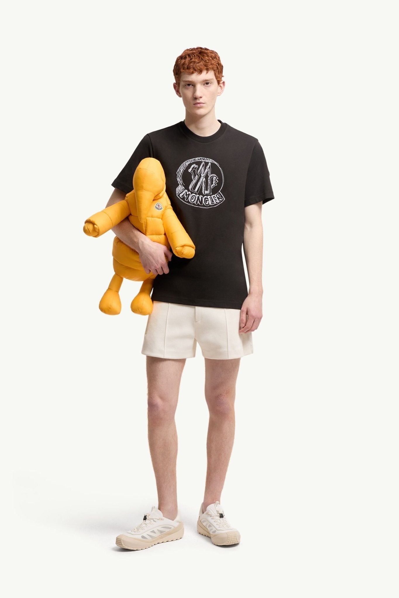 MONCLER - T-shirt en Coton à Logo Brodé Effet Croquis Noir